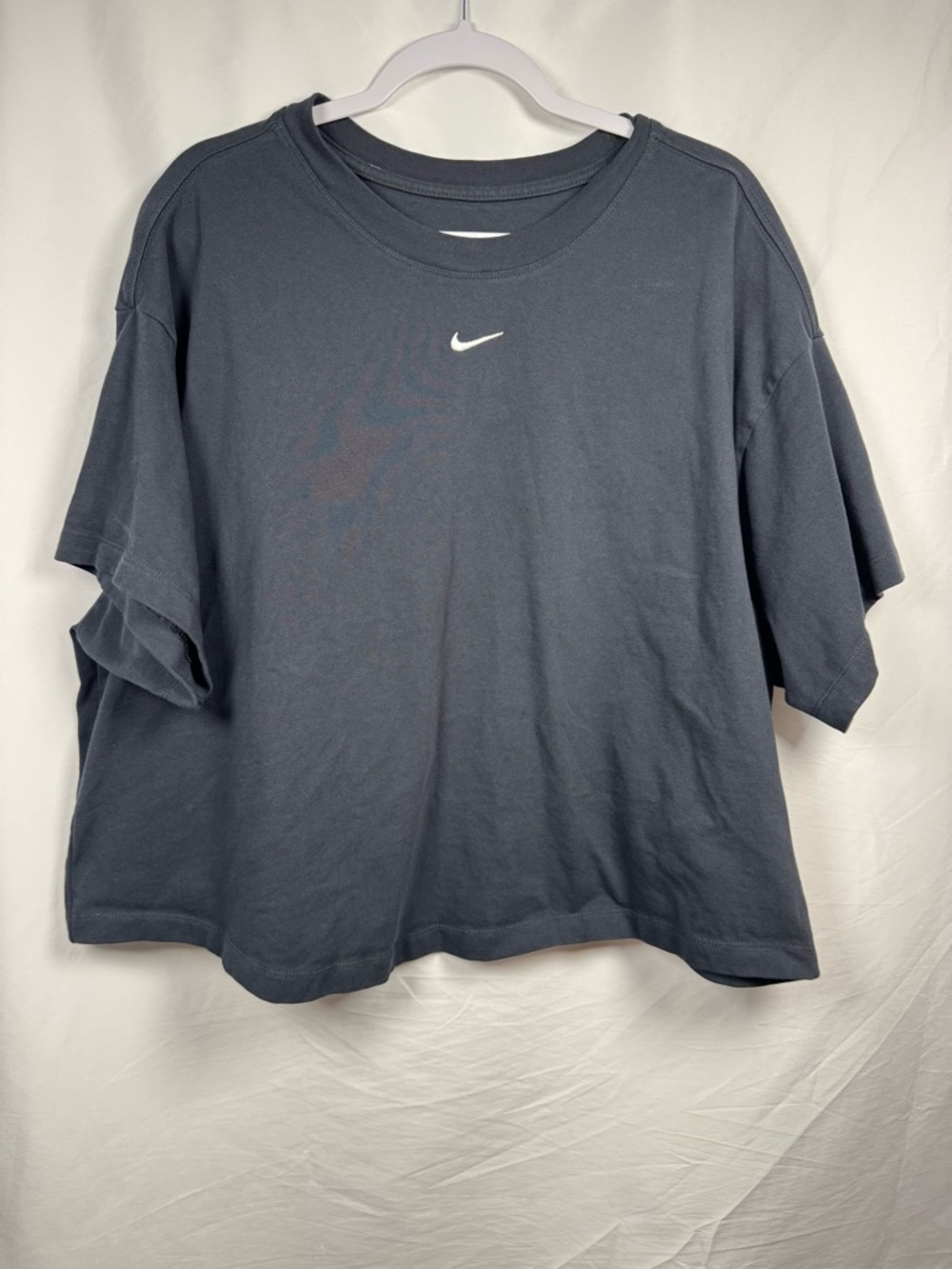 Nike Women's Loose Fit Short-Sleeve Cropped Tee with White Swoosh